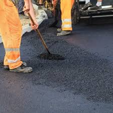 Best Driveway Repair and Patching  in Grosse Pointe Park, MI